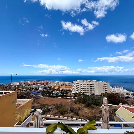 2 Bd With Stunning View Apartment *
