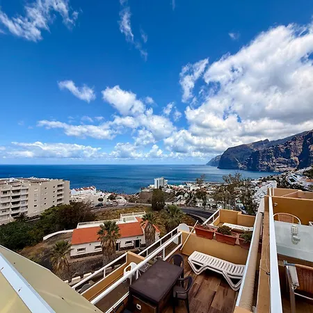 2 Bd With Stunning View * Puerto de Santiago (Tenerife)