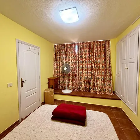 2 Bd With Stunning View Apartment *